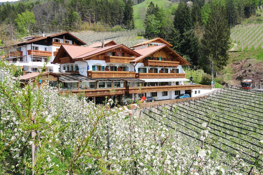 Hotel Moserhof Schenna Exterior foto